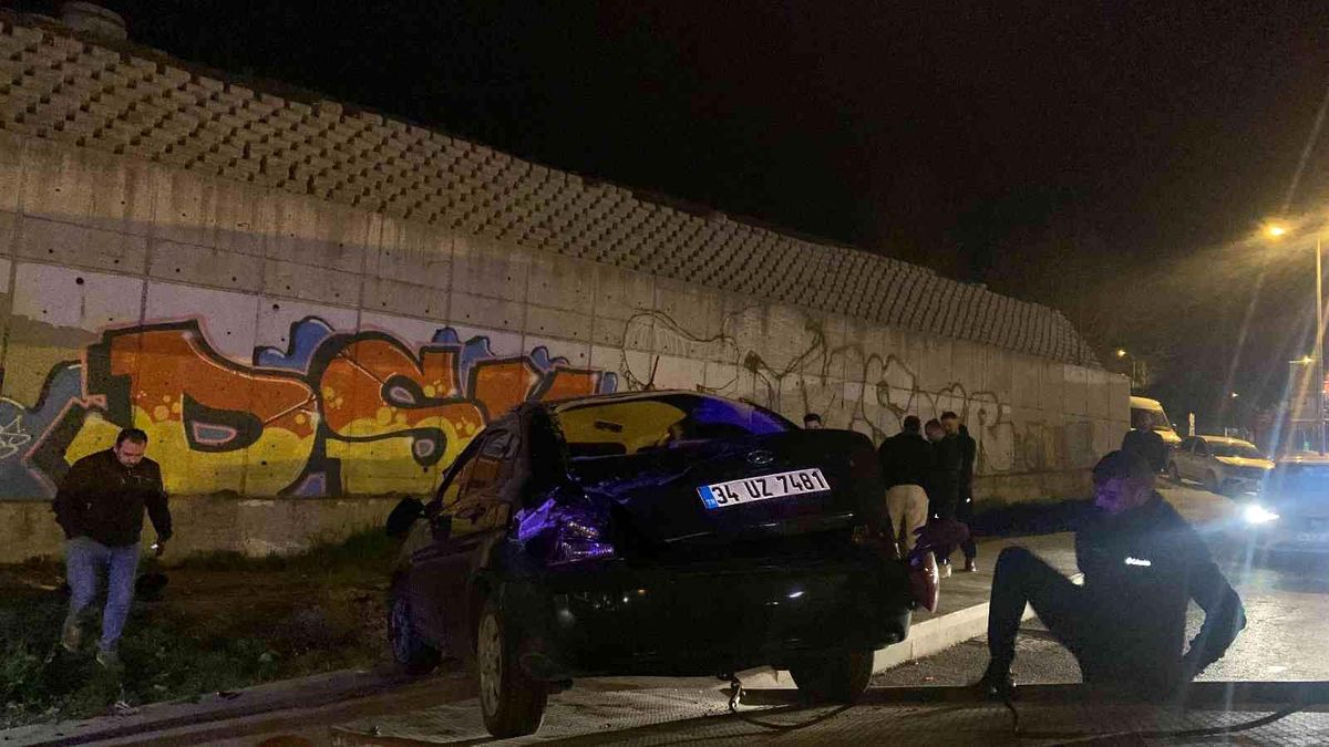 El freni çekilmeyen otomobil 10 metreden yüksekten düştü: 1yaralı