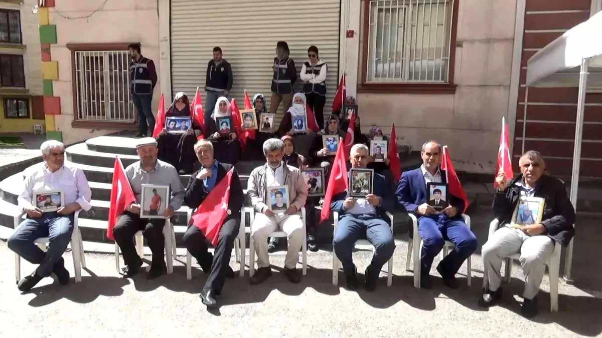 Evlat nöbetindeki ailelerin bekleyişi 950. gününde devam ediyor