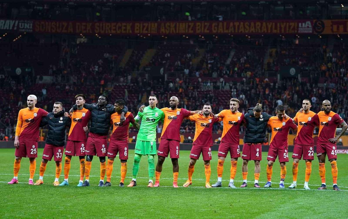 Galatasaray\'da hedef derbiden 3 puanla ayrılmak