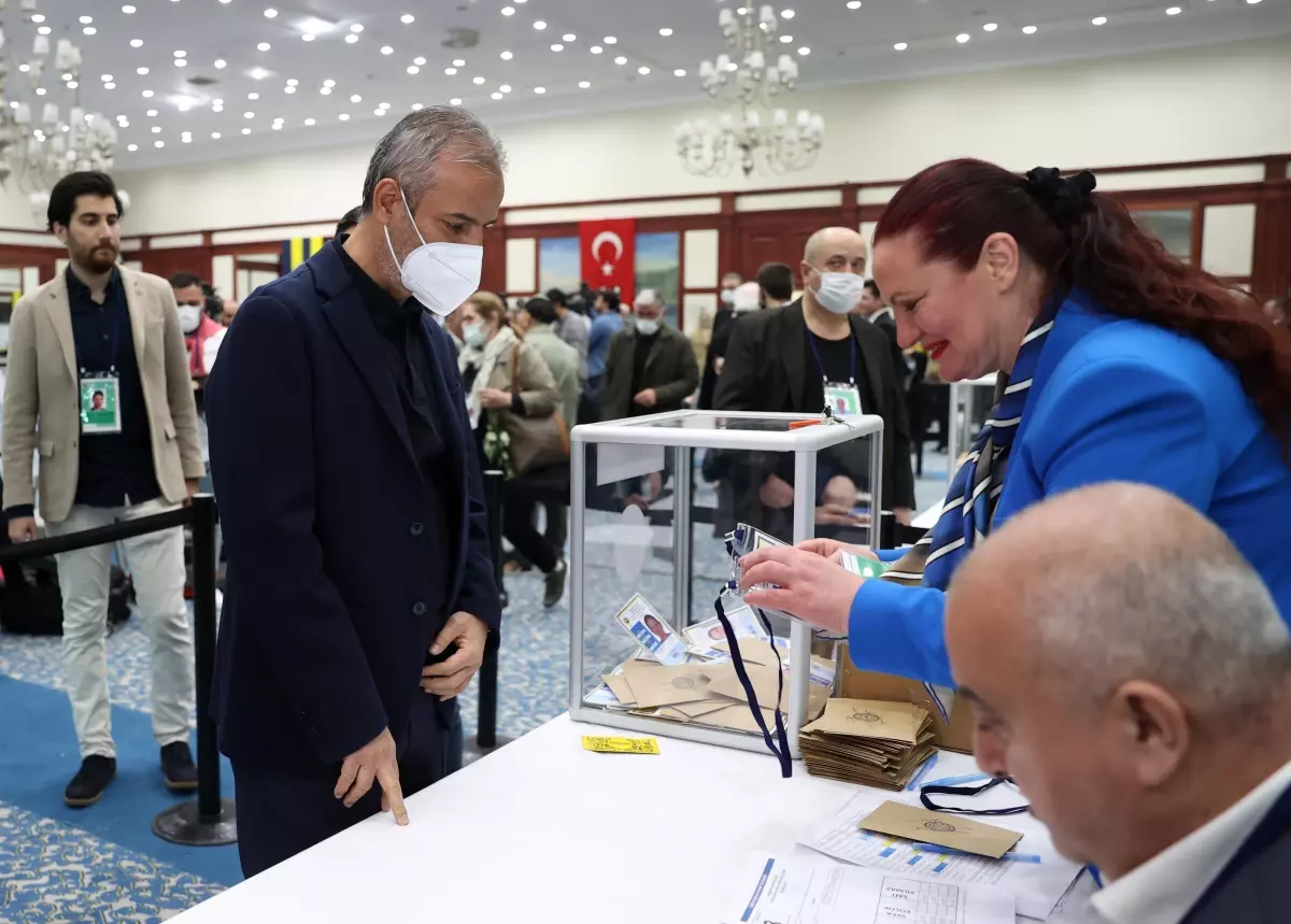 İsmail Kartal, Yüksek Divan Kurulu seçiminde oy kullandı