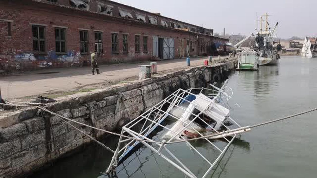 Kuşatma altındaki Mariupol