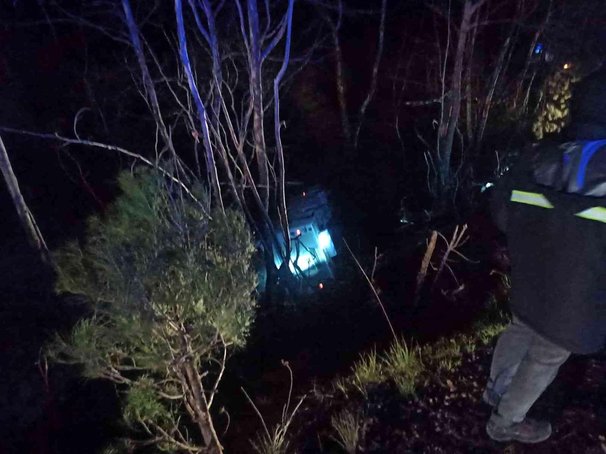 Manisa'da işçi servisi dereye uçtu: 7 yaralı