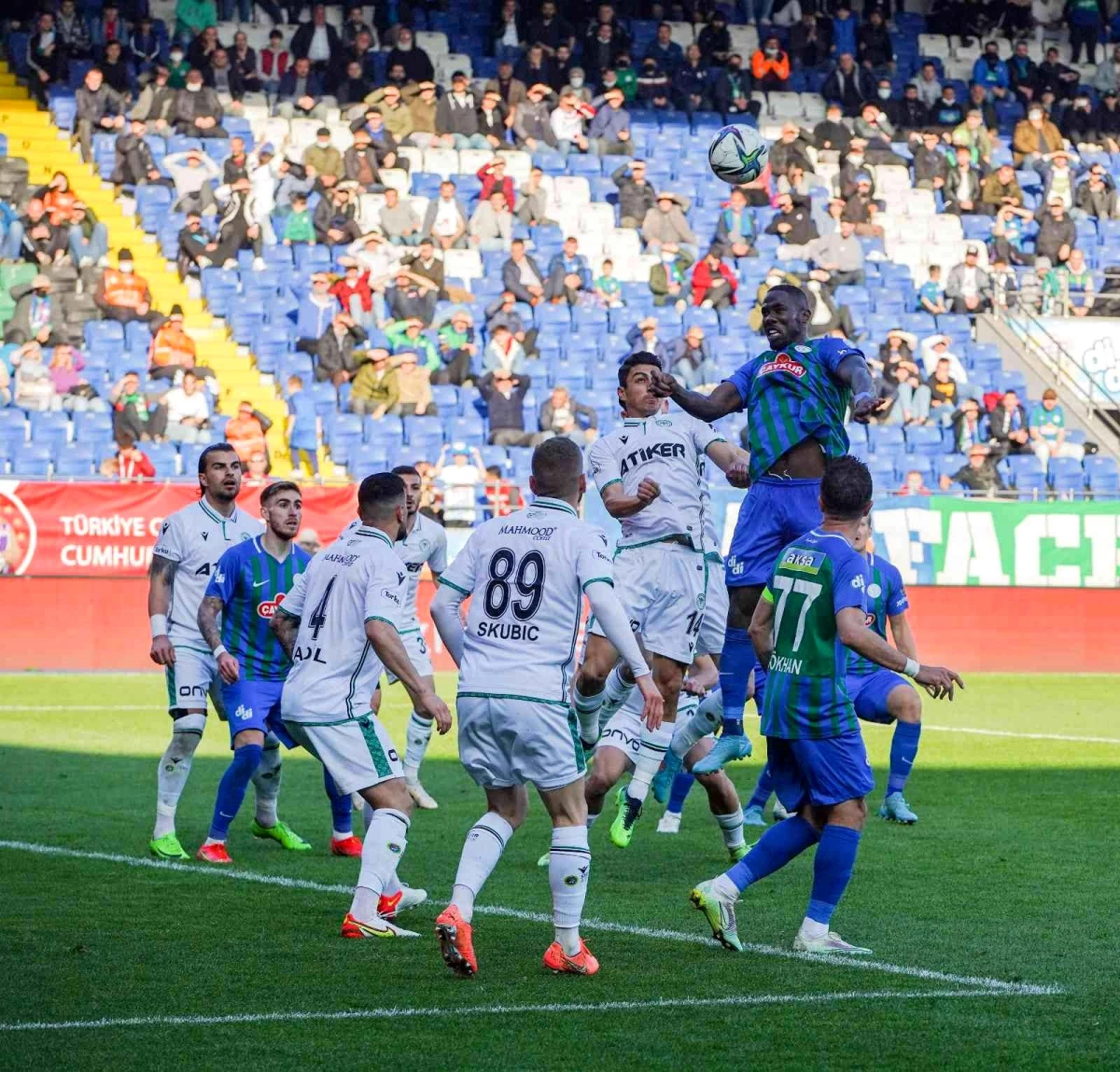 Spor Toto Süper Lig: Çaykur Rizespor: 2 - Konyaspor: 1 (Maç sonucu)