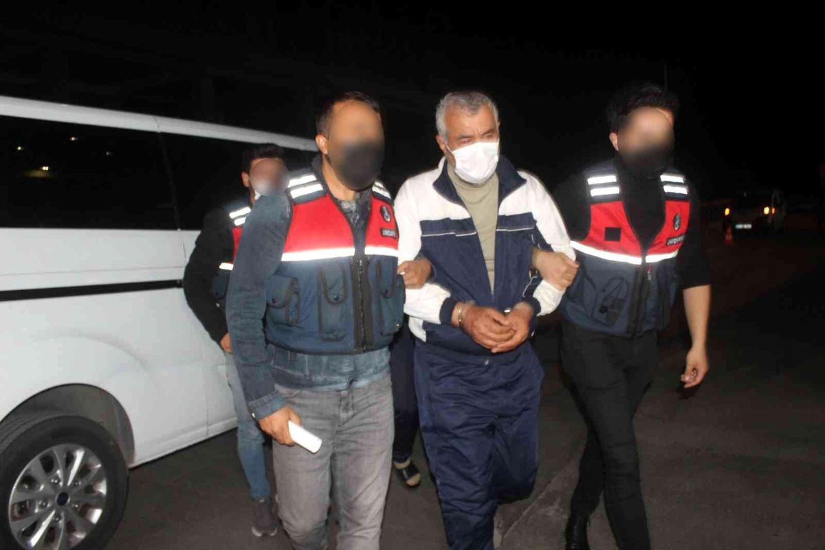 Son dakika 3. sayfa: Terör örgütü üyeliğinden yakalanan iş adamına 7 yıl 6 ay hapis