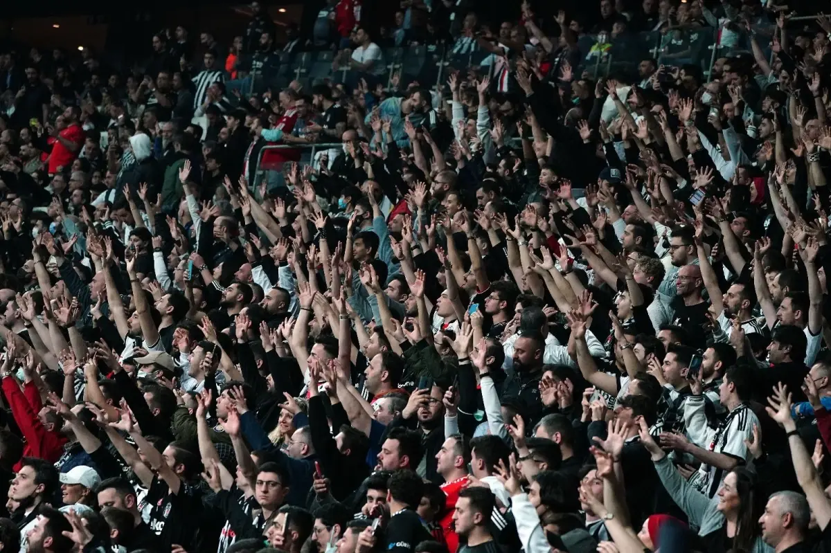 Vodafone Park tam kapasite!