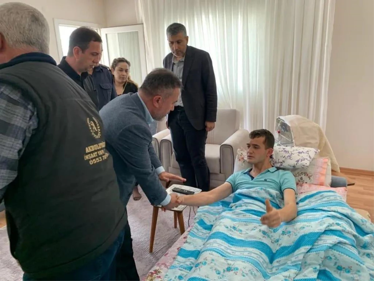 Son dakika haber: AK Parti Milletvekili Dağlı, trafik kazasında yaralanan askerleri ziyaret etti