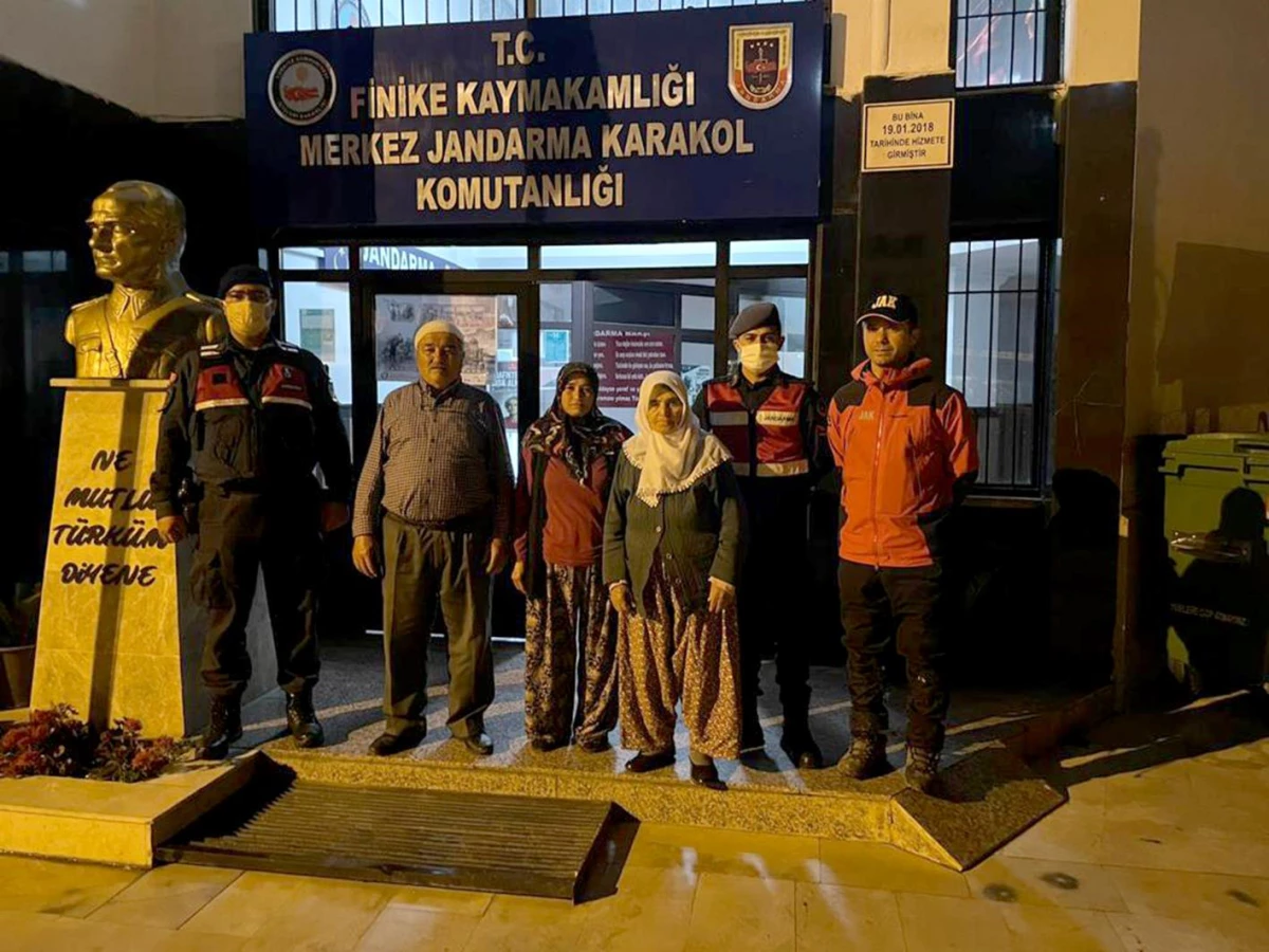 Antalya\'da kaybolan alzaymır hastası jandarma tarafından bulundu