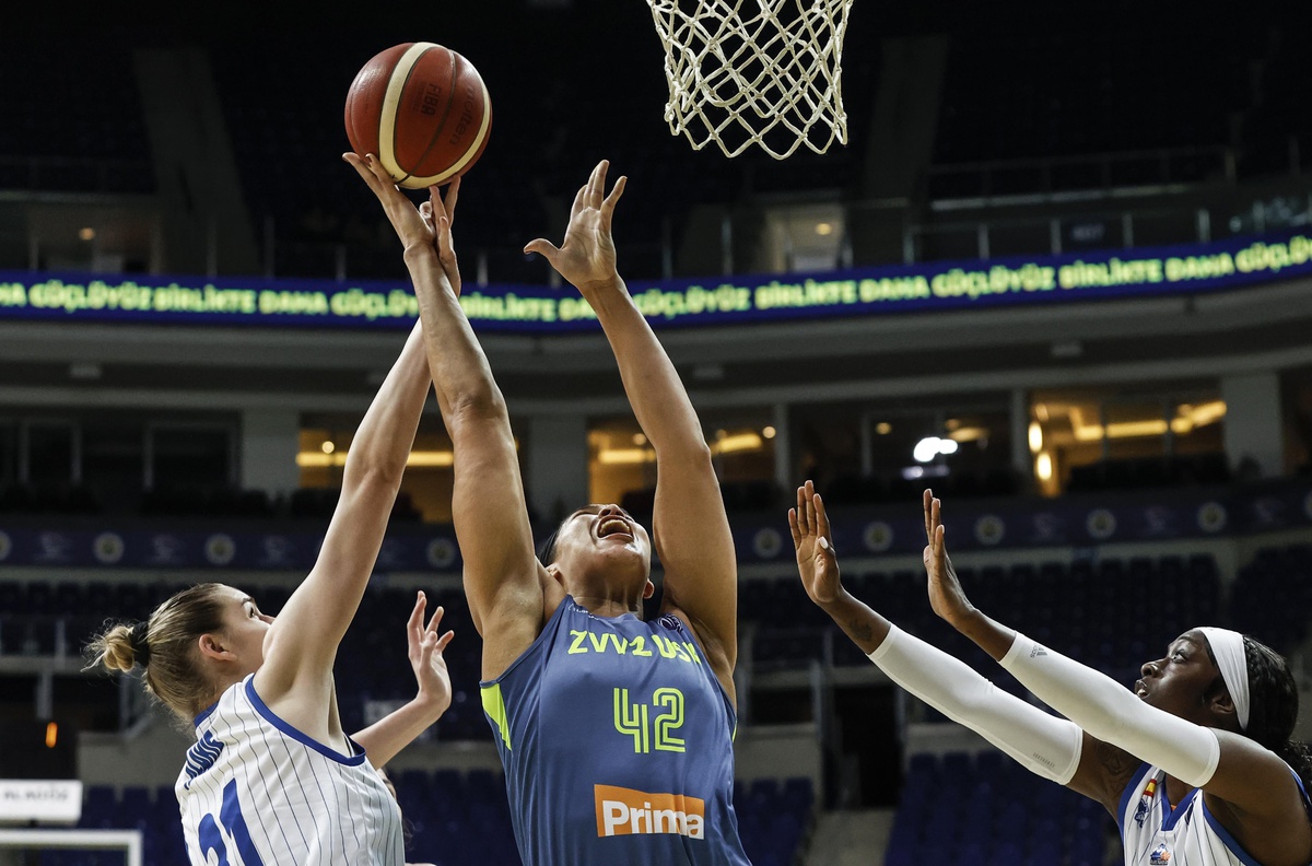 Perfumerias Avenida, Euroleague Kadınlar\'da 3\'üncü oldu