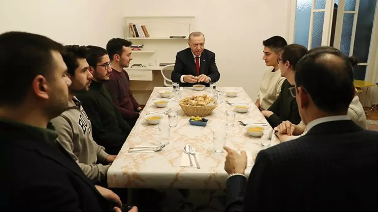 İftar sofrasında öğrencilere söyledi! İşte Erdoğan\'ın en sevdiği yemek