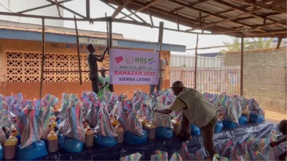 İHH ekipleri, Sierra Leone\'deki ihtiyaç sahiplerine ramazan kumanyalarını ulaştırdı