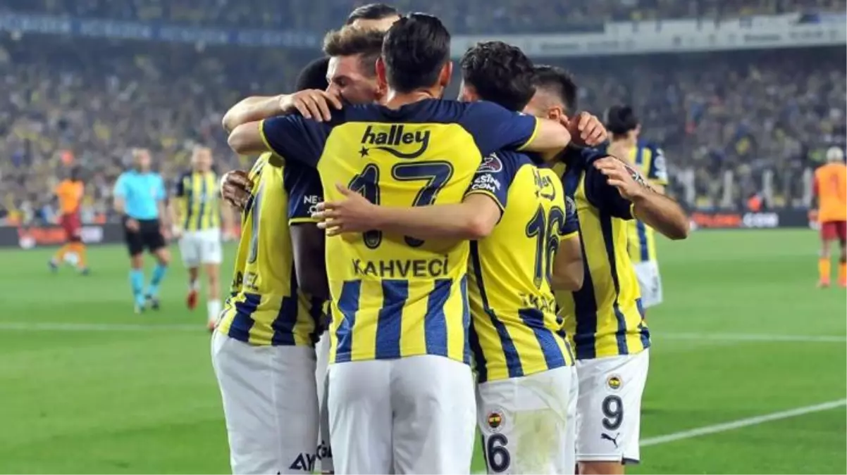 Kadıköy\'de golden sonra ağlamamak için kendini zor tuttu!