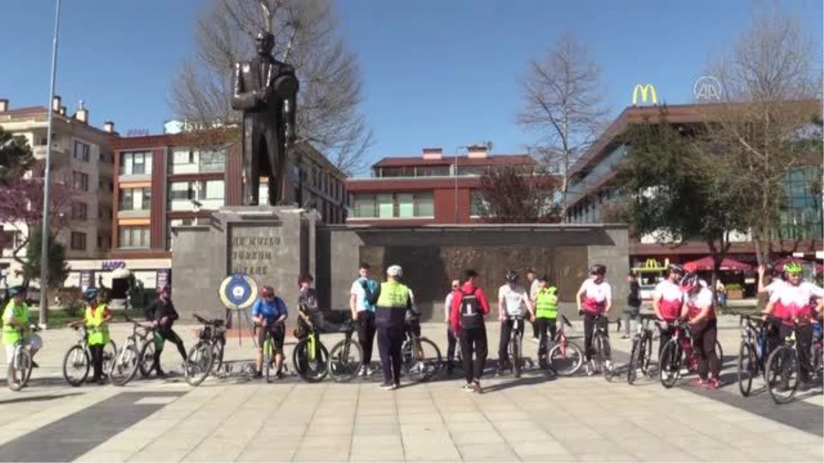 Kalp sağlığına dikkati çekmek için pedal çevirdiler