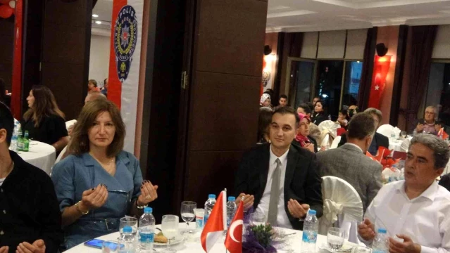 Son dakika... Muğla Valisi Tavlı, Marmaris'teki iftar programında polisler, şehit aileleri ve gaziler ile buluştu