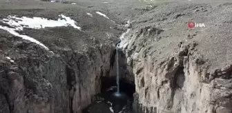 Yaşar Kemal Şelalesi yeniden akmaya başladı