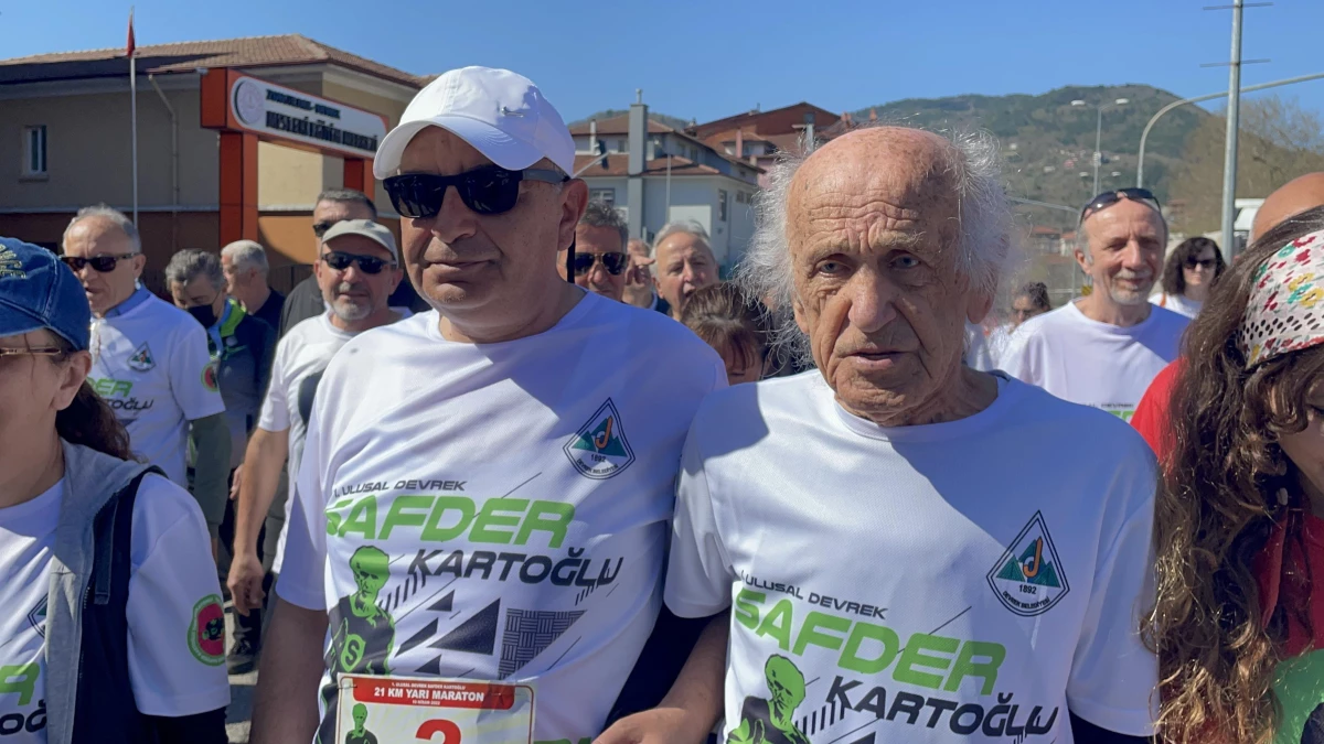 Zonguldak\'ta 1. Ulusal Devrek Safder Kartoğlu Yarı Maratonu koşuldu