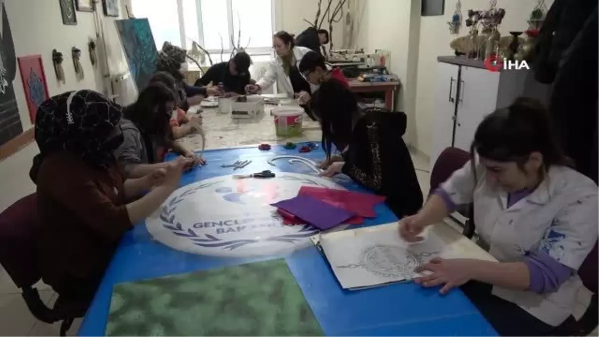 Afgan uyruklu çocuğun yeteneği hayran bıraktı