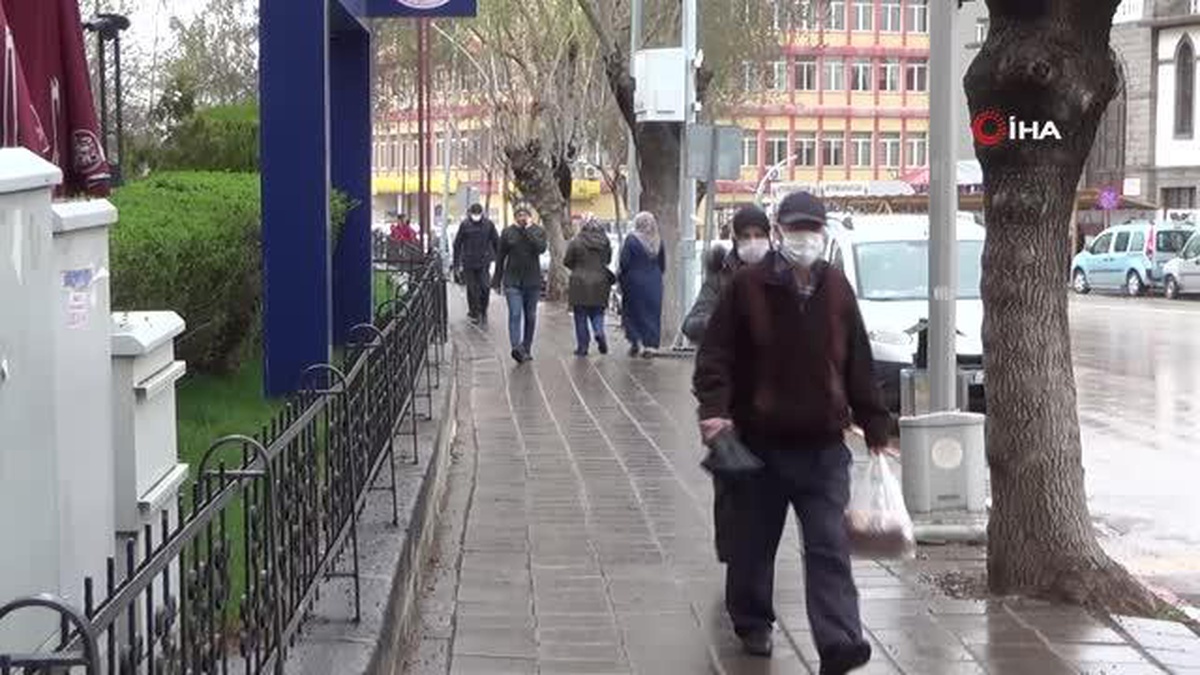 Bahar kışa döndü: Kentte hava sıcaklıkları 10 derece birden azaldı