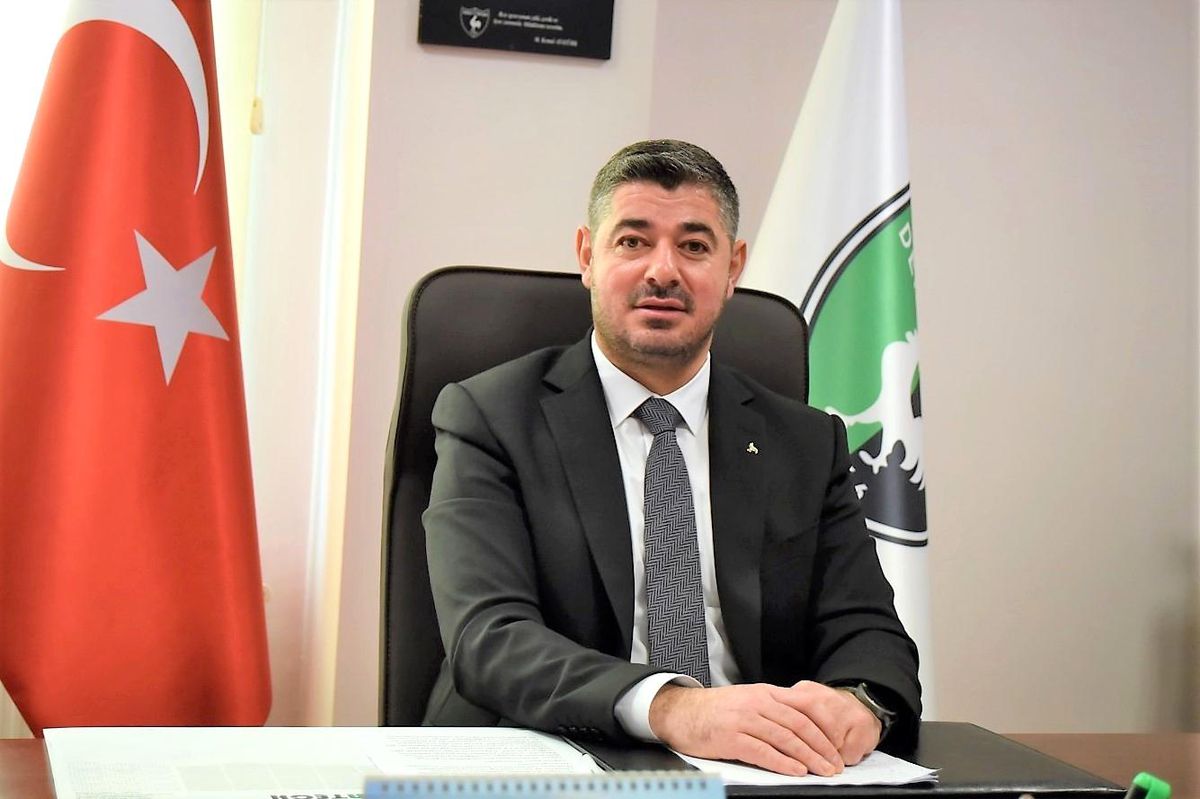 Denizlispor Başkanı Uz, kaybettikleri Tuzlaspor maçı için taraftarlardan özür diledi