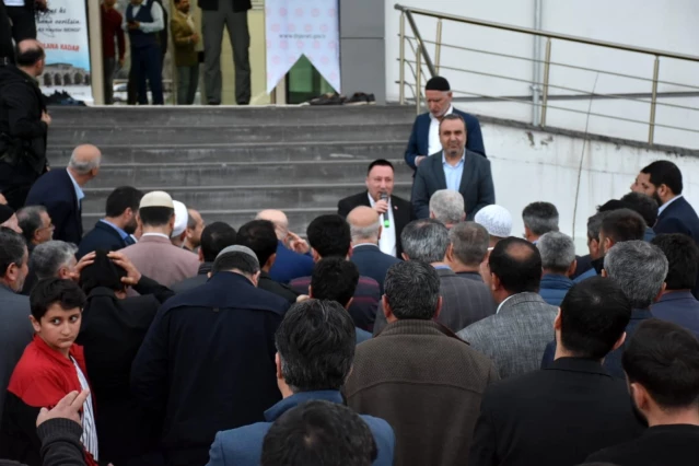 Başkan Beyoğlu, Kur'an kursu öğrencileriyle iftarda bir araya geldi