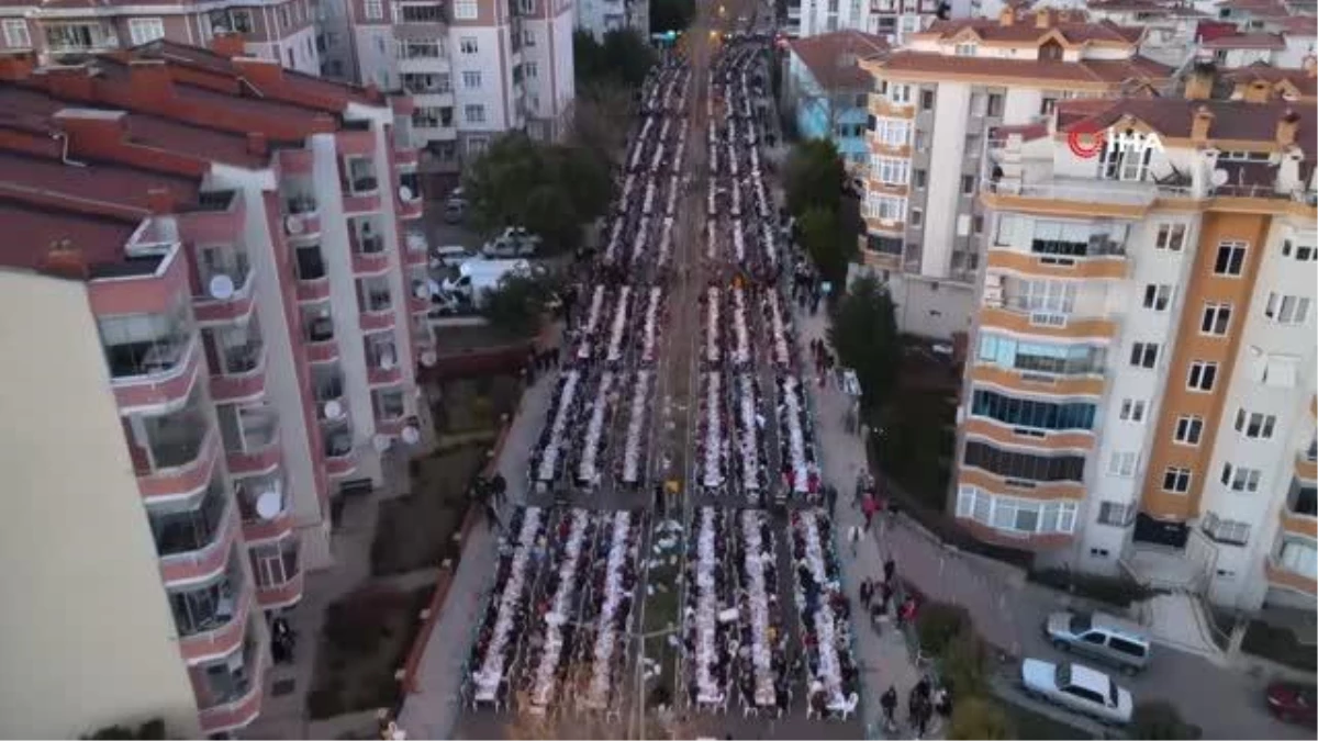 Dev iftarlar devam ediyor: 35 bin kişi iftar sofralarında buluştu