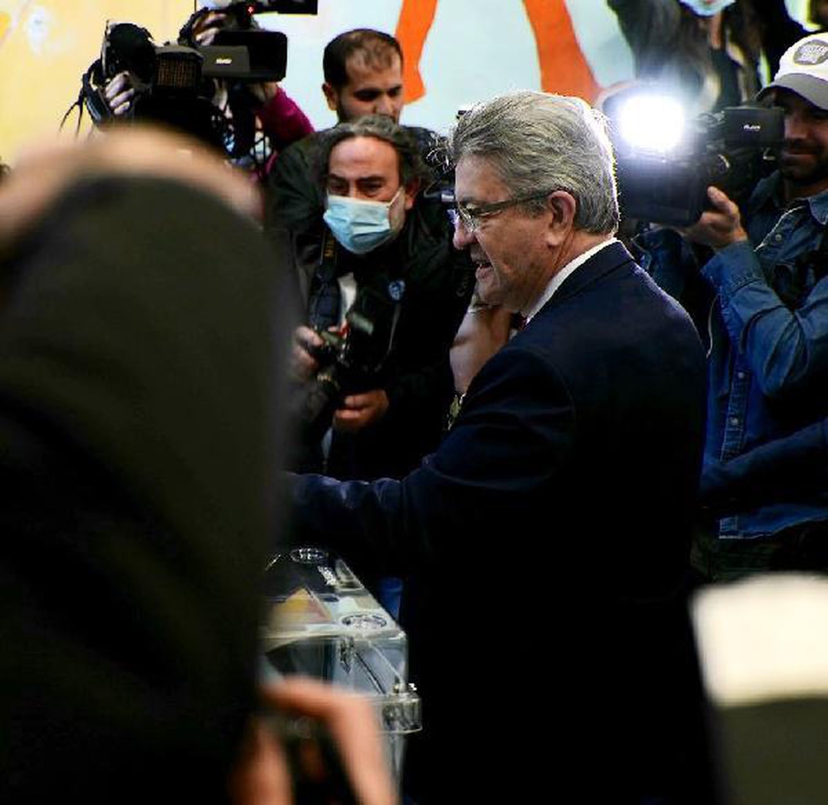 Fransa\'da Cumhurbaşkanlığı yarışı, Macron ve Le Pen arasında