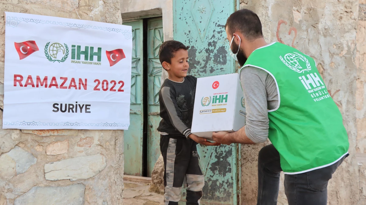 İHH\'den Afrin\'deki 8 bin 500 kişiye ramazan yardımı
