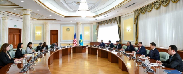 Kazakistan, Rusya'ya yönelik yaptırımlardan etkilenmemek için ABD ile görüşüyor