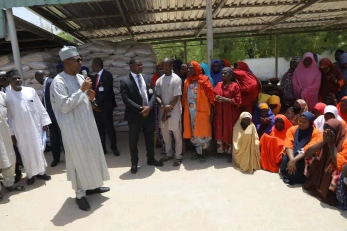 Nijerya\'da Boko Haram\'dan etkilenen 30 bin aileye ramazan yardımı