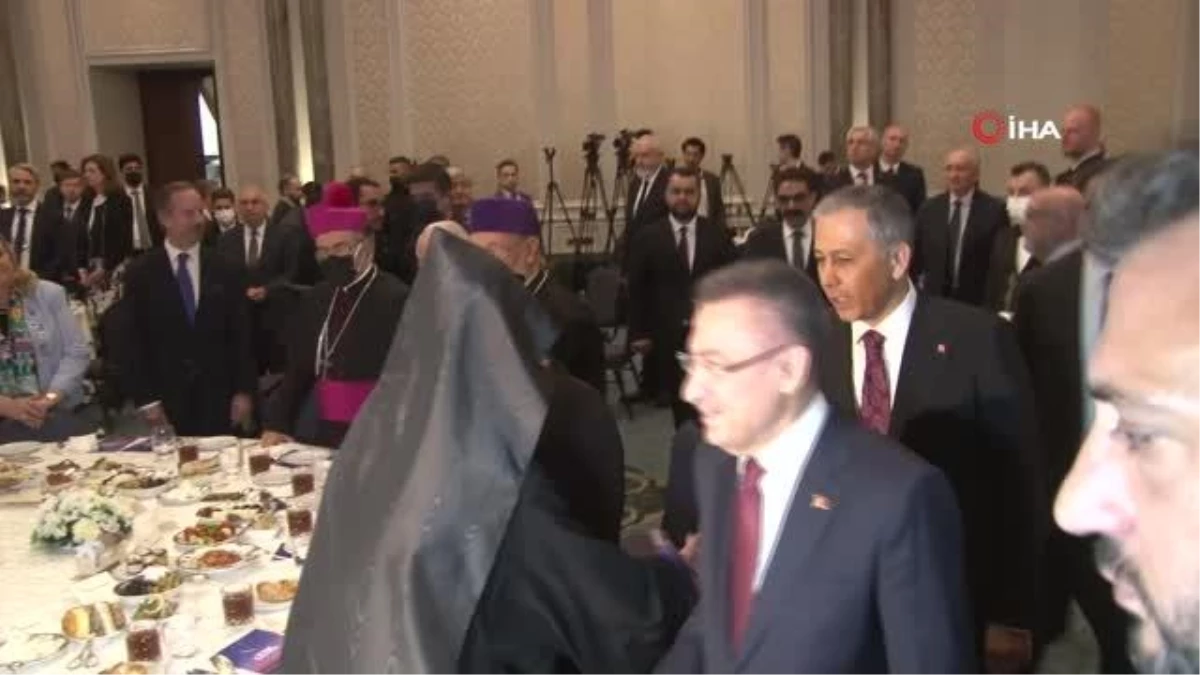 Ruhani liderler ve başkonsoloslar İstanbul Valiliği tarafından düzenlenen iftar programında buluştu