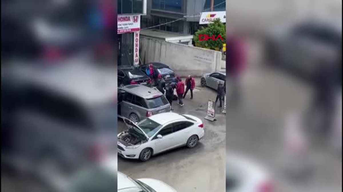 ATAŞEHİR\'DE TAMİRDEKİ ARAÇLARIN PARÇALARINI ÇALMAK İÇİN SÖKERKEN YAKALANDILAR