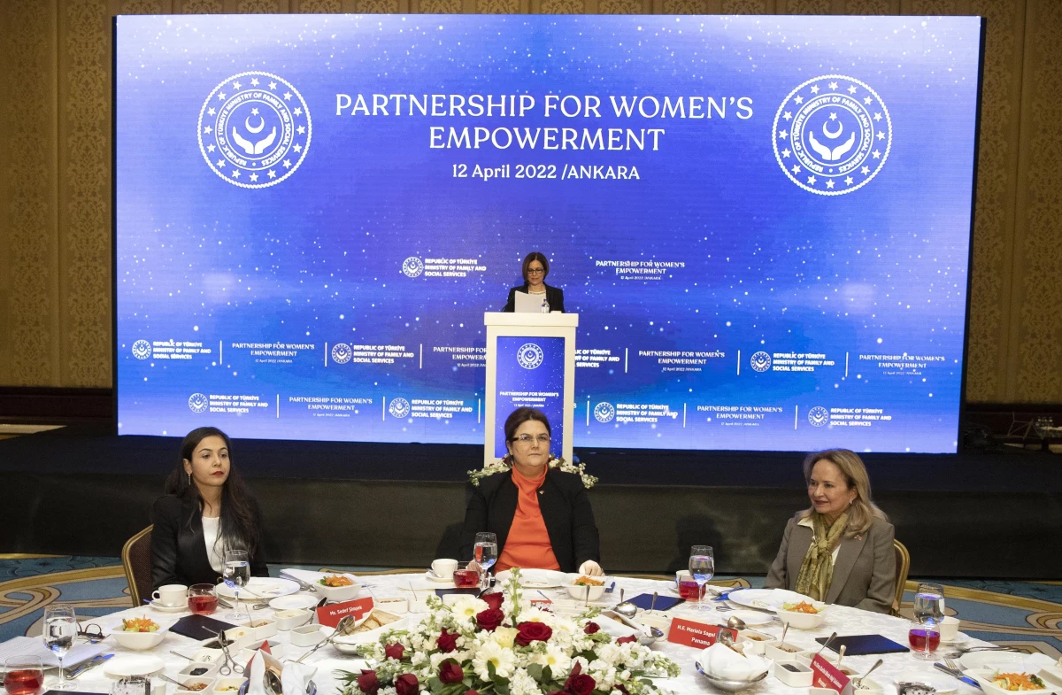 Bakan Yanık, Kadınların Güçlendirilmesi İçin İşbirliği Toplantısı\'nda konuştu