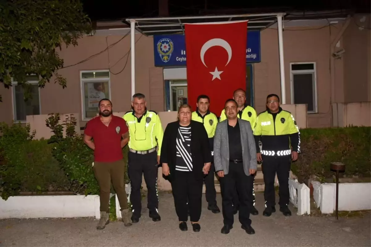 Başkan Erdem, gece nöbeti tutan polisleri unutmadı