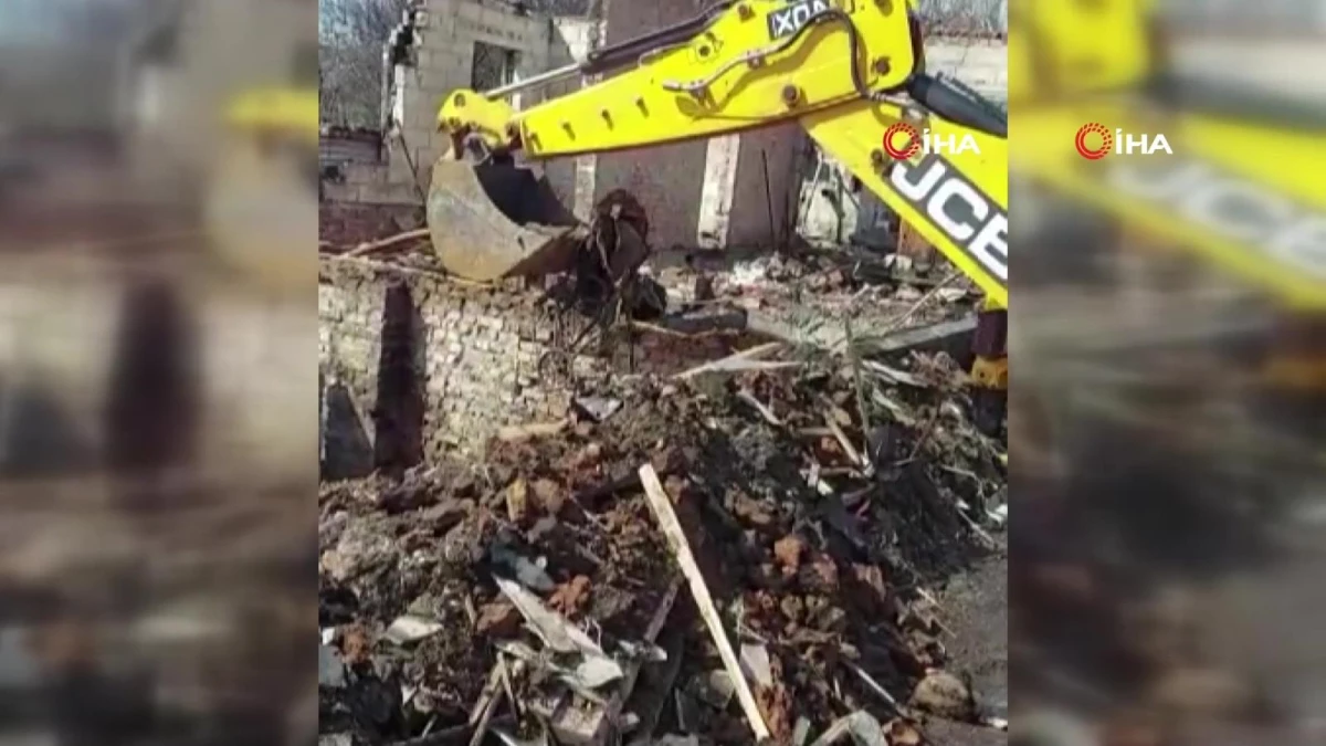 Çernihiv\'de enkaz altında bir sivilin cansız bedenine ulaşıldı
