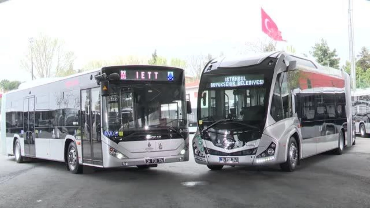 İstanbul\'da 30 yeni metrobüs törenle hizmete girdi