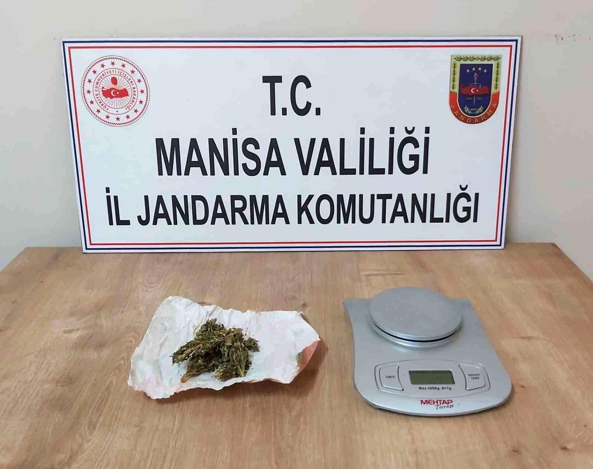 Manisa\'da esrarla yakalanan şüpheli tutuklandı