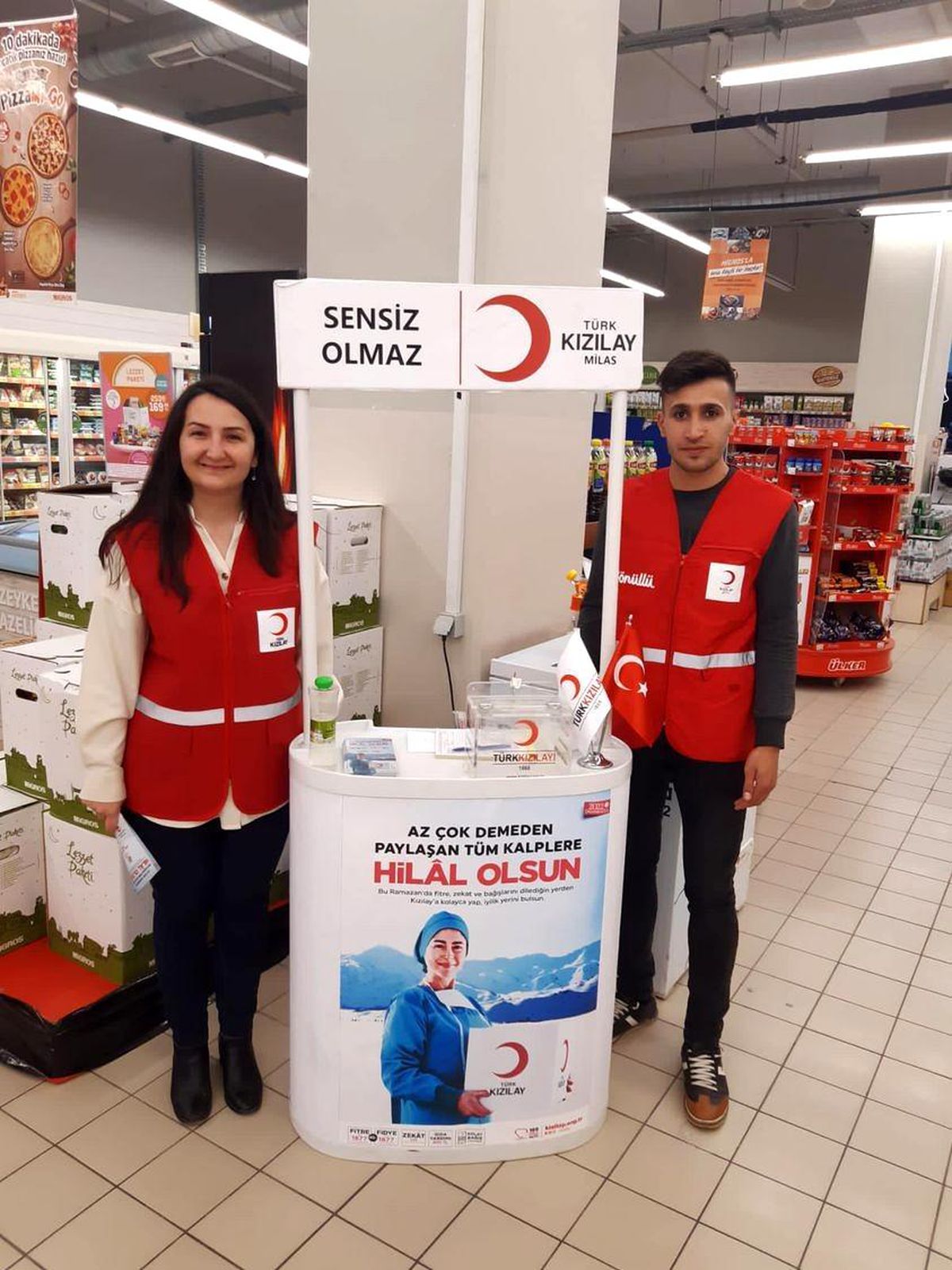 Milas\'ta ihtiyaç sahibi ailelere yardım