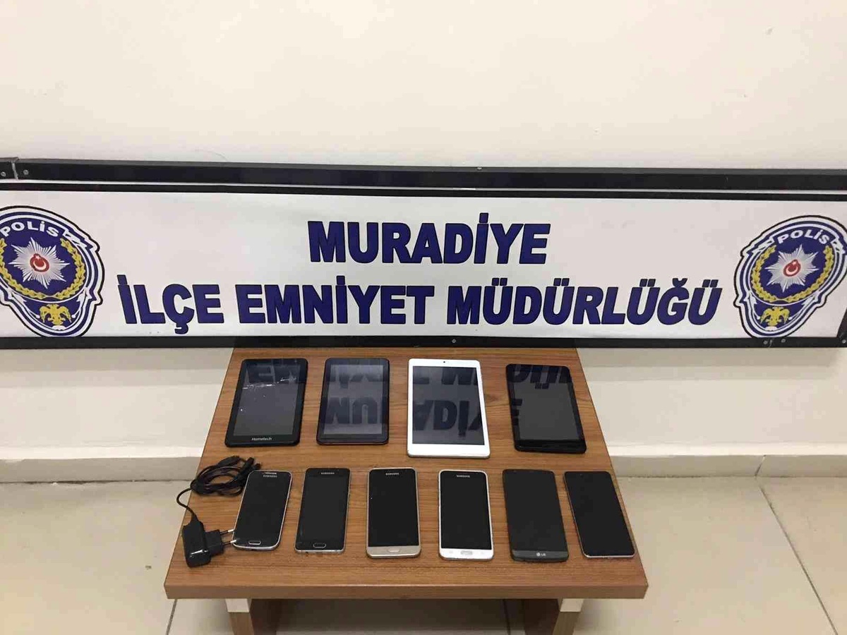 Son dakika haberleri... Muradiye\'de iş yerinden ve kurumdan hırsızlığa gözaltı
