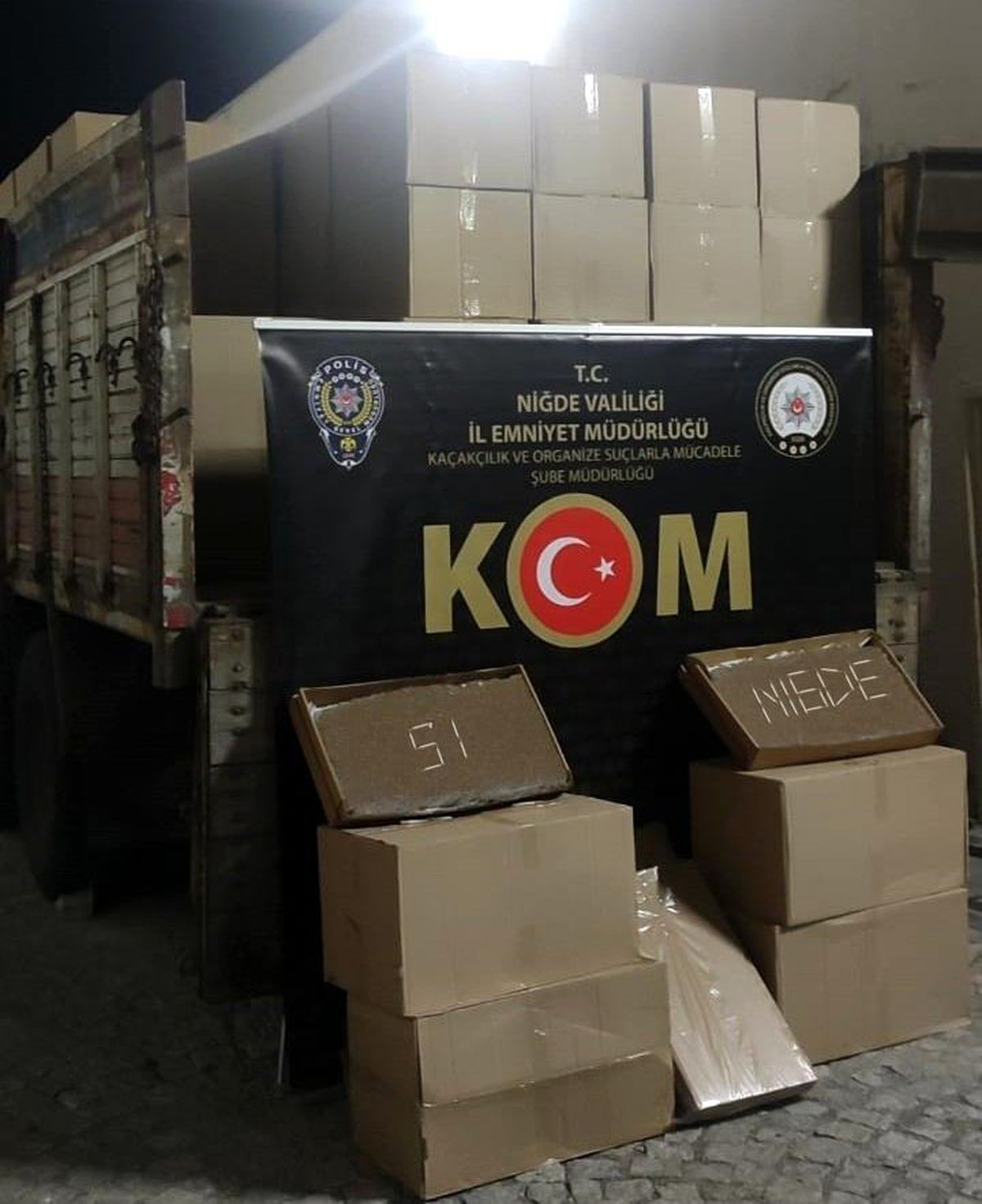 Niğde\'de 4 milyon 160 bin adet dolu makaron ele geçirildi