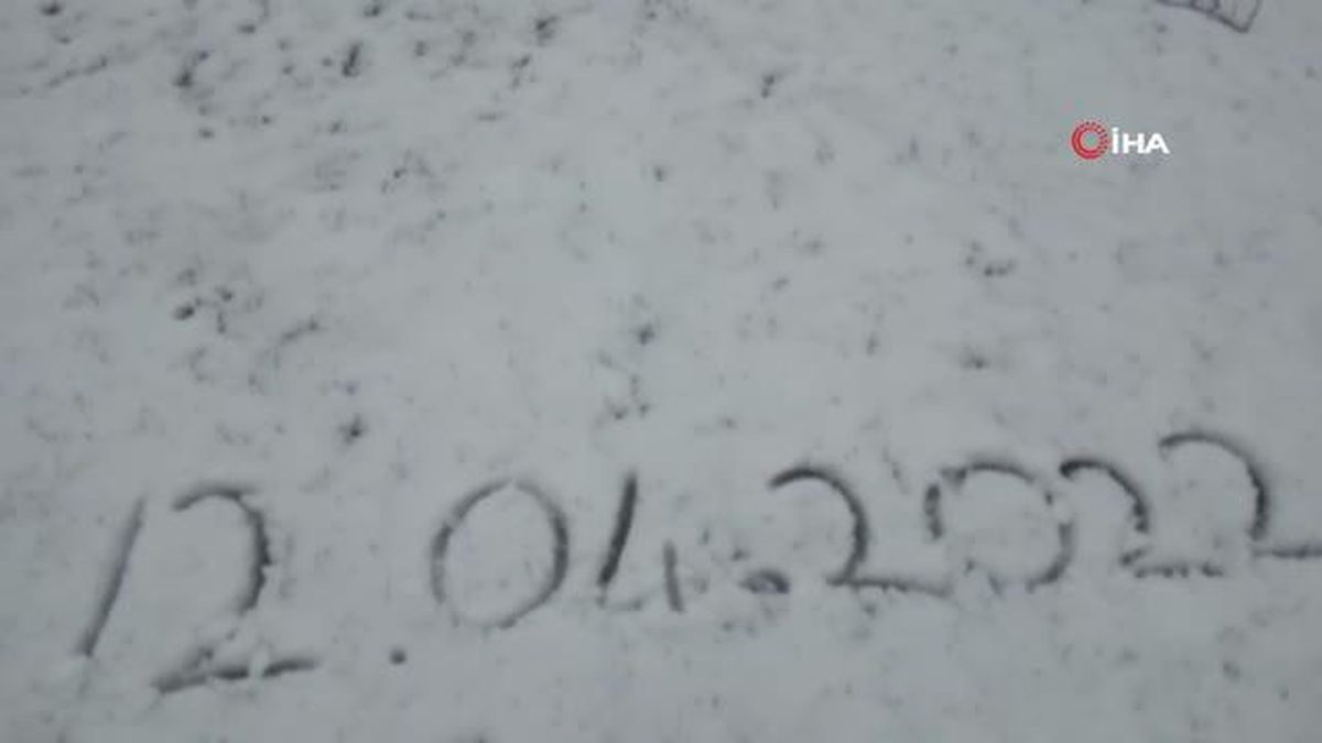 Bayburt'ta Nisan karı yağdı