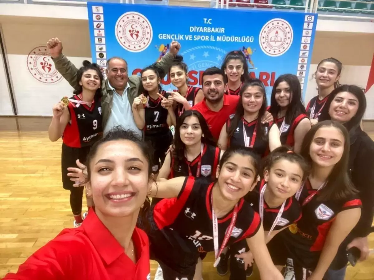 Nusaybinli basketbolcular Türkiye finallerine kaldı