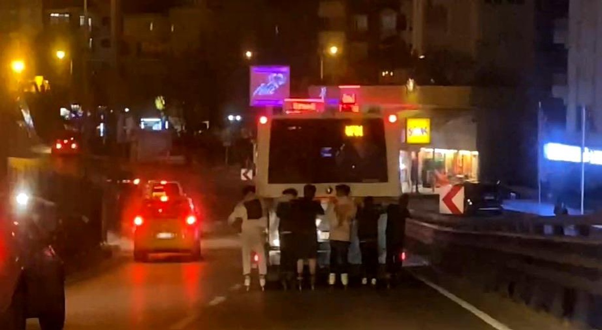 Son dakika haberleri! Otobüsün arkasındaki 6 gencin ölüme meydan okuyan yolculukları