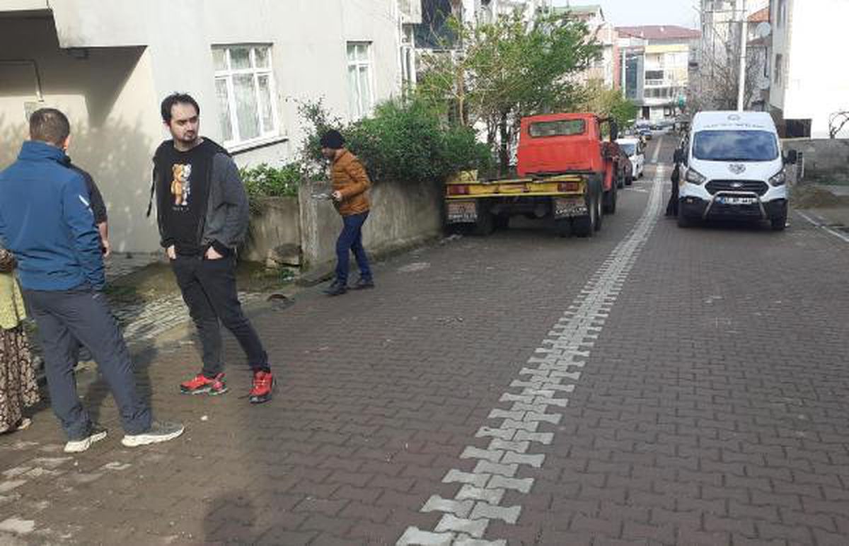 Otomobilden açılan ateşte, bacağından vuruldu