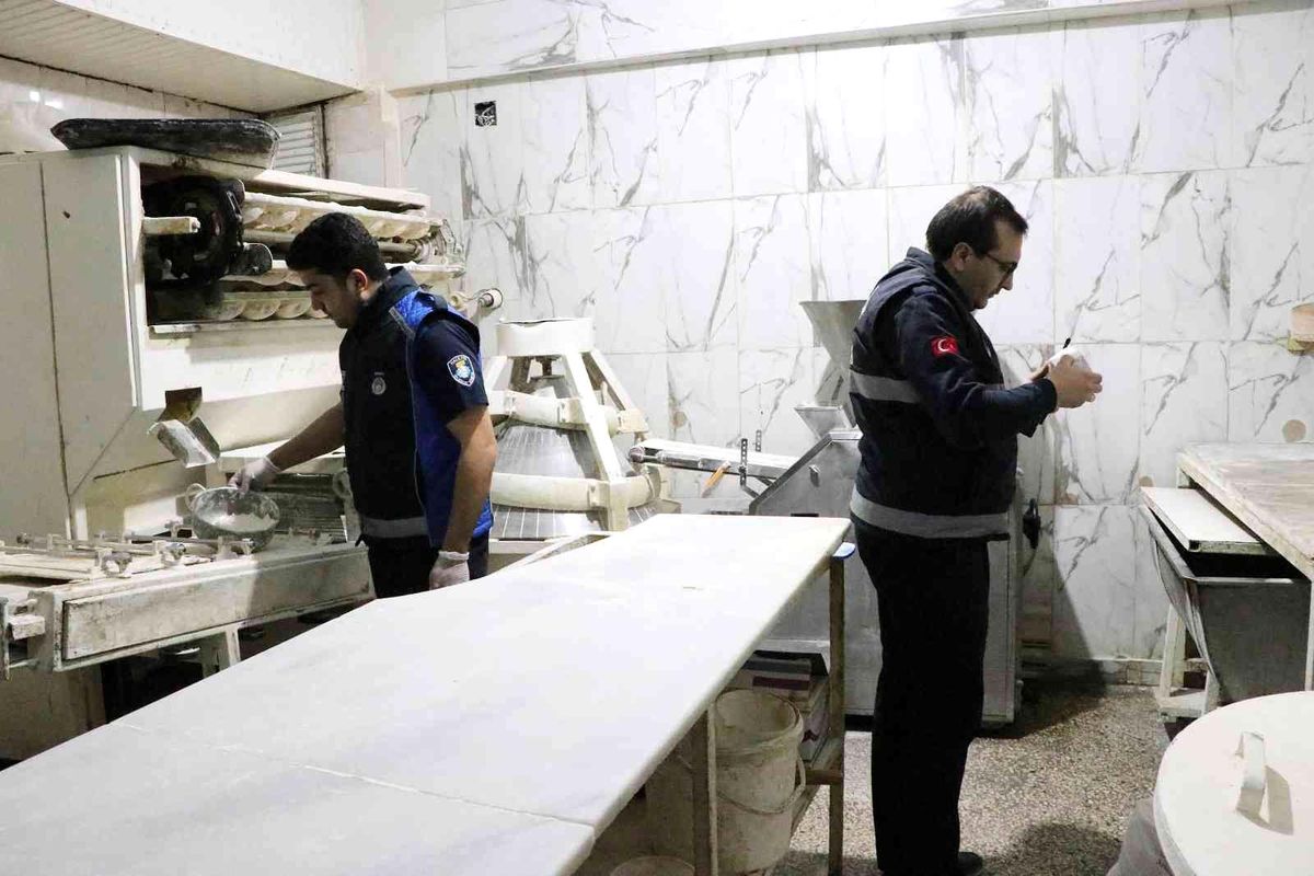 Şanlıurfa\'da sahur vakti fırınlar denetimi