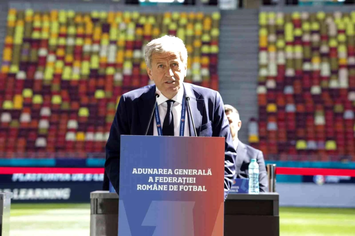 Servet Yardımcı, Romanya Futbol Federasyonunun başkanlık seçimine gözlemci olarak katıldı