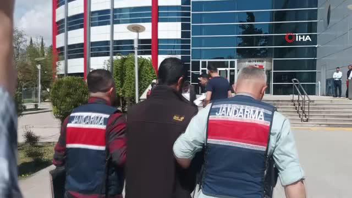 Son dakika haberleri: Terör operasyonunda 3 şahıs gözaltına alındı
