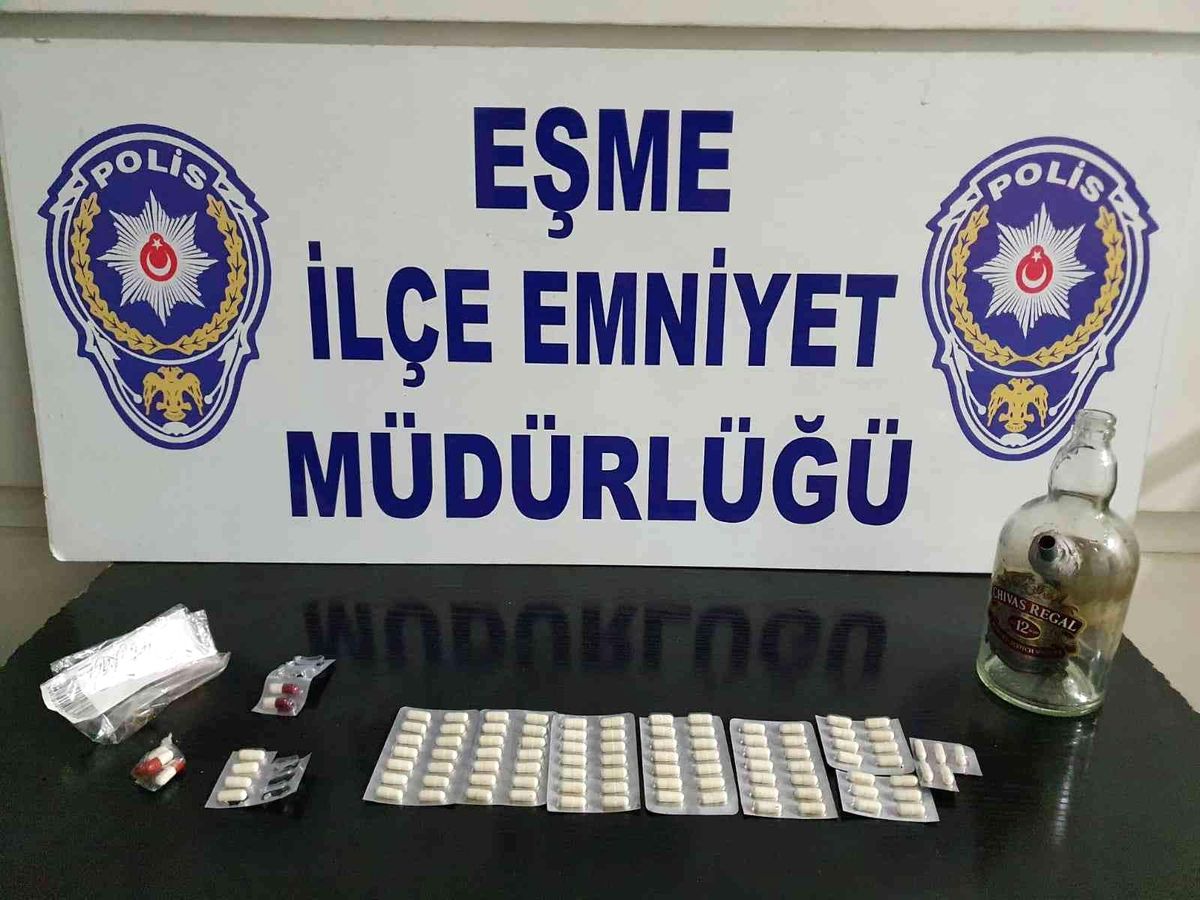 Uyuşturucu tacirleri çok sayıda hapla yakalandı