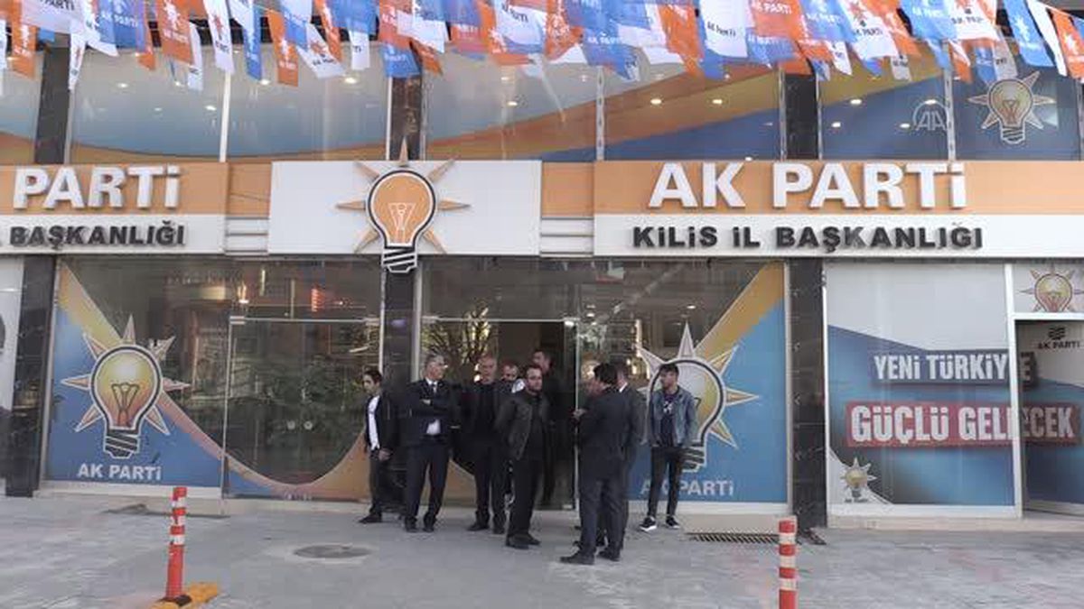 AK Parti Genel Başkan Yardımcısı Kandemir, AK Parti Kilis İl Başkanlığını ziyaret etti