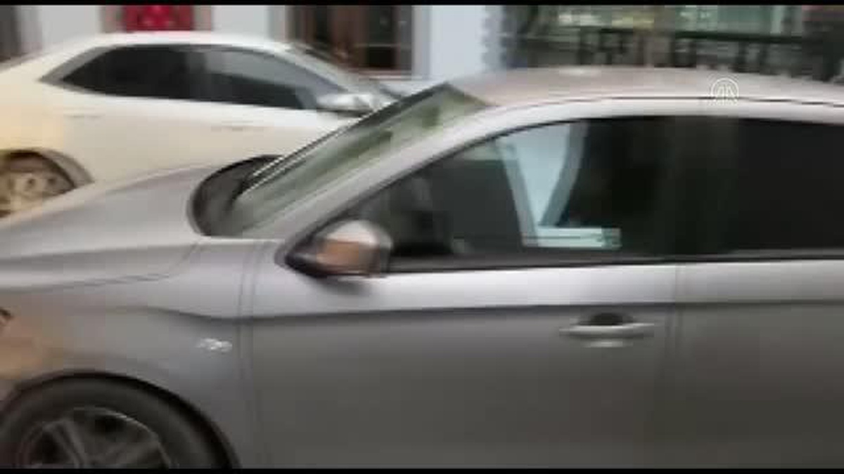 Bağcılar\'da vatandaşlara hakaret eden yabancı uyruklu gözaltına alındı