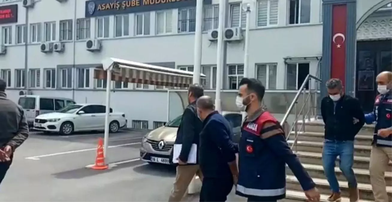 Bursa'da kuyumculara sahte altın satışı yapan 4 kişi yakalandı