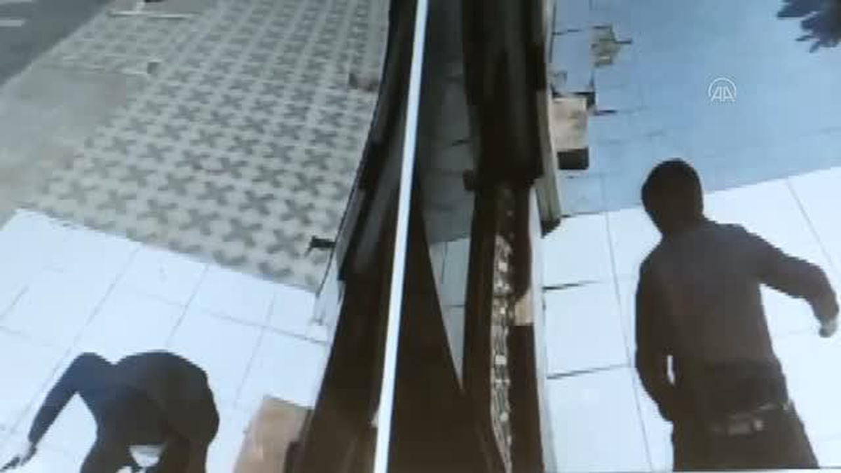 DİYARBAKIR - Kuyumcuyu silahla yaraladıkları gerekçesiyle 3 şüpheli tutuklandı